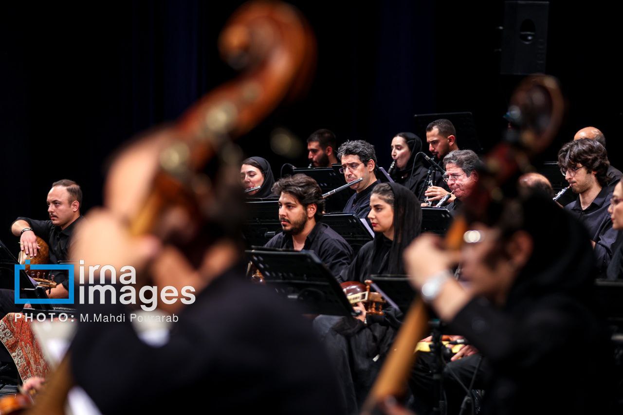  ​​​​​​​کنسرت «گلگون» در تالار وحدت  