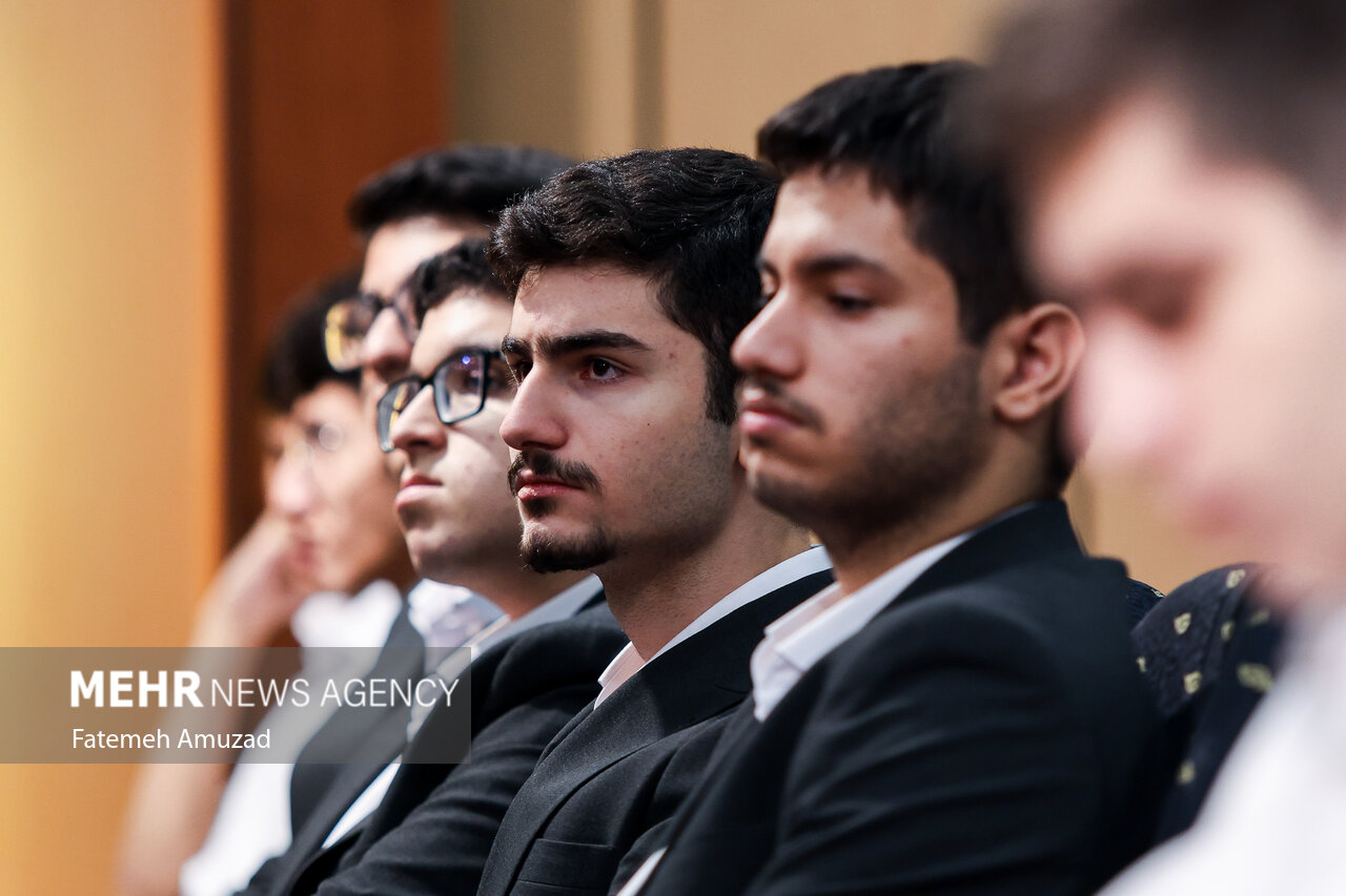 عکس/ مراسم تجلیل از مدال آوران المپیادهای جهانی
