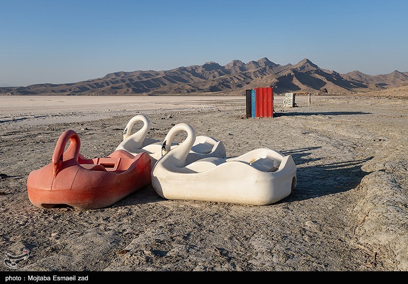 عکس/ دریاچه ارومیه در یک قدمی مرگ
