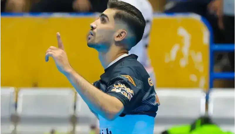 پای سالنی باز گلساز اصفهانیها به گلزنی باز شد
