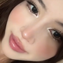 آرایش طبیعی و زیبا برای مهمانی‌های دوستانه