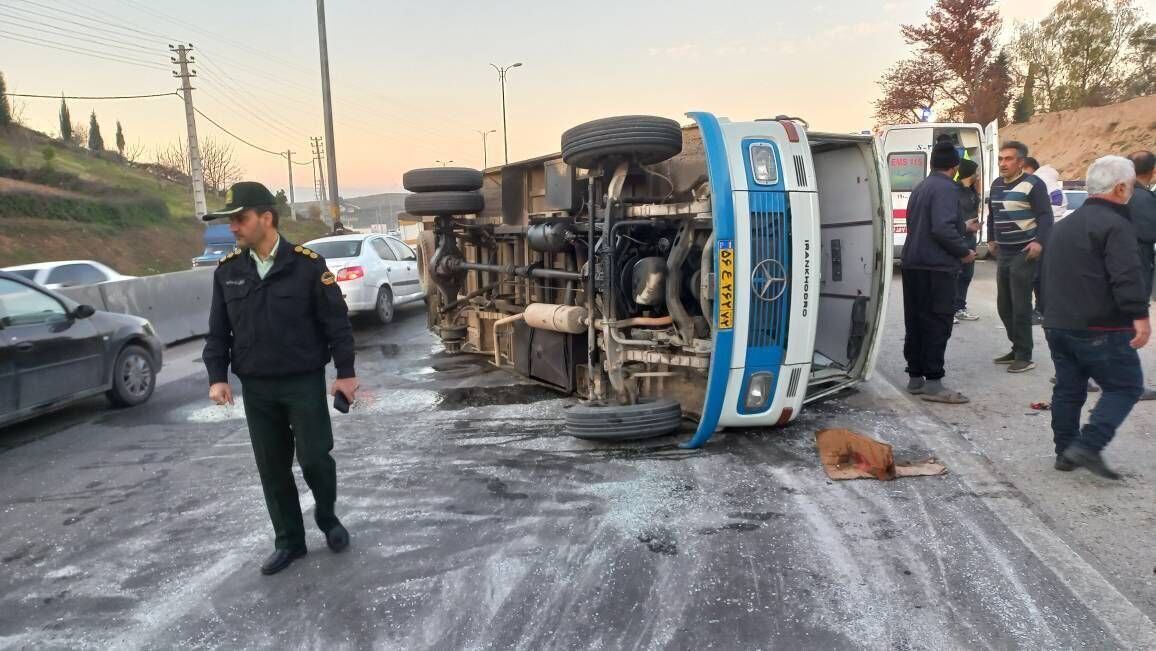 حادثه رانندگی در پارسآباد ۲۶ مصدوم و یک فوتی برجا گذاشت