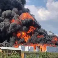 آتش‌سوزی یک کارخانه کشتی‌سازی در ایتالیا