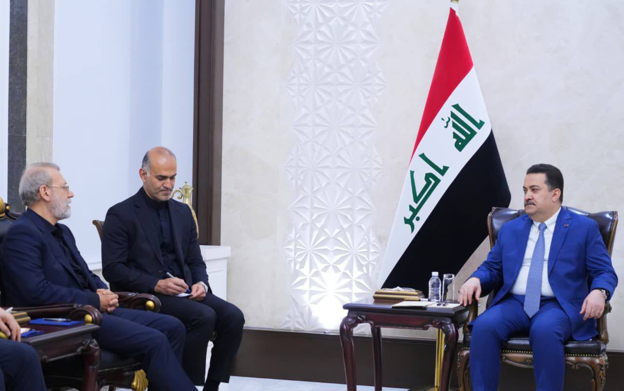 عکس/ دیدار و گفتگوی لاریجانی با نخست وزیر عراق