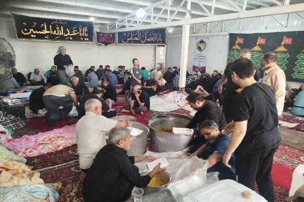 خدمت‌رسانی موکب شهدای مدافع حرم کهگیلویه و بویراحمد به ۱۰ هزار زائر