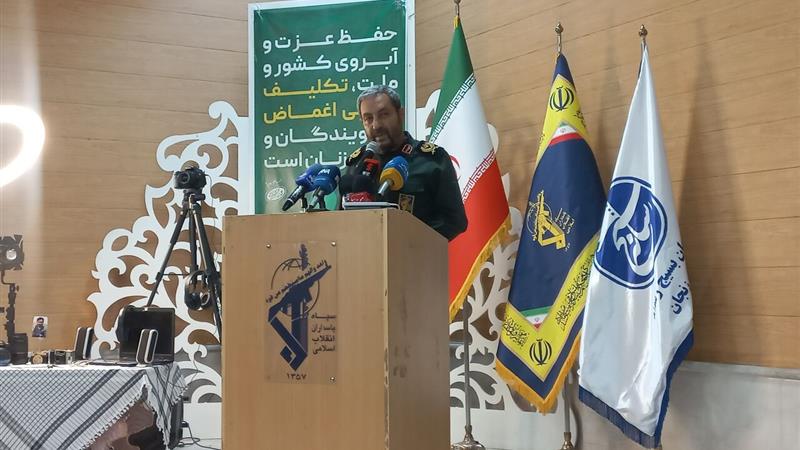 فرمانده سپاه زنجان: خبرنگاران خاکریز مقابله با جنگ نرم هستند