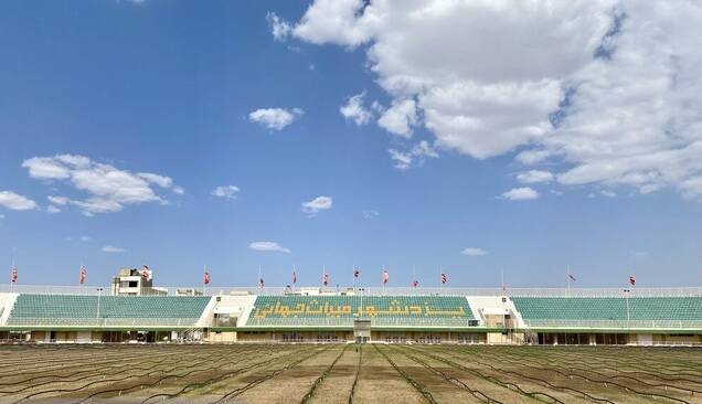 هاشمی: کیفیت چمن ورزشگاه نصیری را فدای میزبانی از تیمهای بزرگ نمیکنیم
