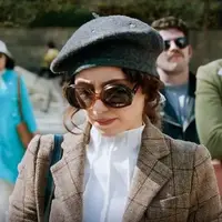 عکسی از نازنین بیاتی در پشت صحنه سریال «تاسیان»