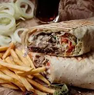 شاورما ساندویچ محبوب عربی رو در خونه درست کن!