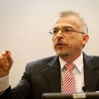 ارزیابی محسن میلانی از نسبت توافق جمهوری آذربایجان و ارمنستان با سیاست "چرخش به شرق" ایران