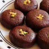 شیرینی خونگی شکلاتی