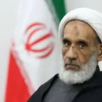 توصیه‌ی عضو مجلس خبرگان به شورای سیاست‌گذاری ائمه جمعه در خصوص خطای معمّمین