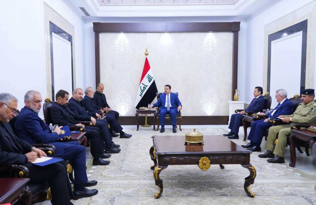 عکس/ دیدار و گفتگوی لاریجانی با نخست وزیر عراق