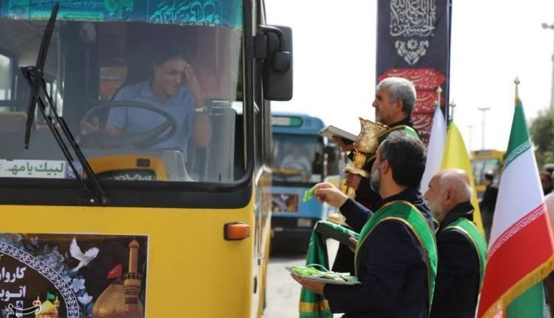 کمبود اتوبوس در مرز شلمچه برای هرمزگان؛ داد زائران در گرمای ۵۰ درجه درآمد