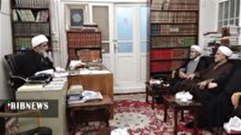 در راهپیمایی‌ها، تصاویر و بیانات امام راحل بیشتر مورد توجه قرار بگیرد
