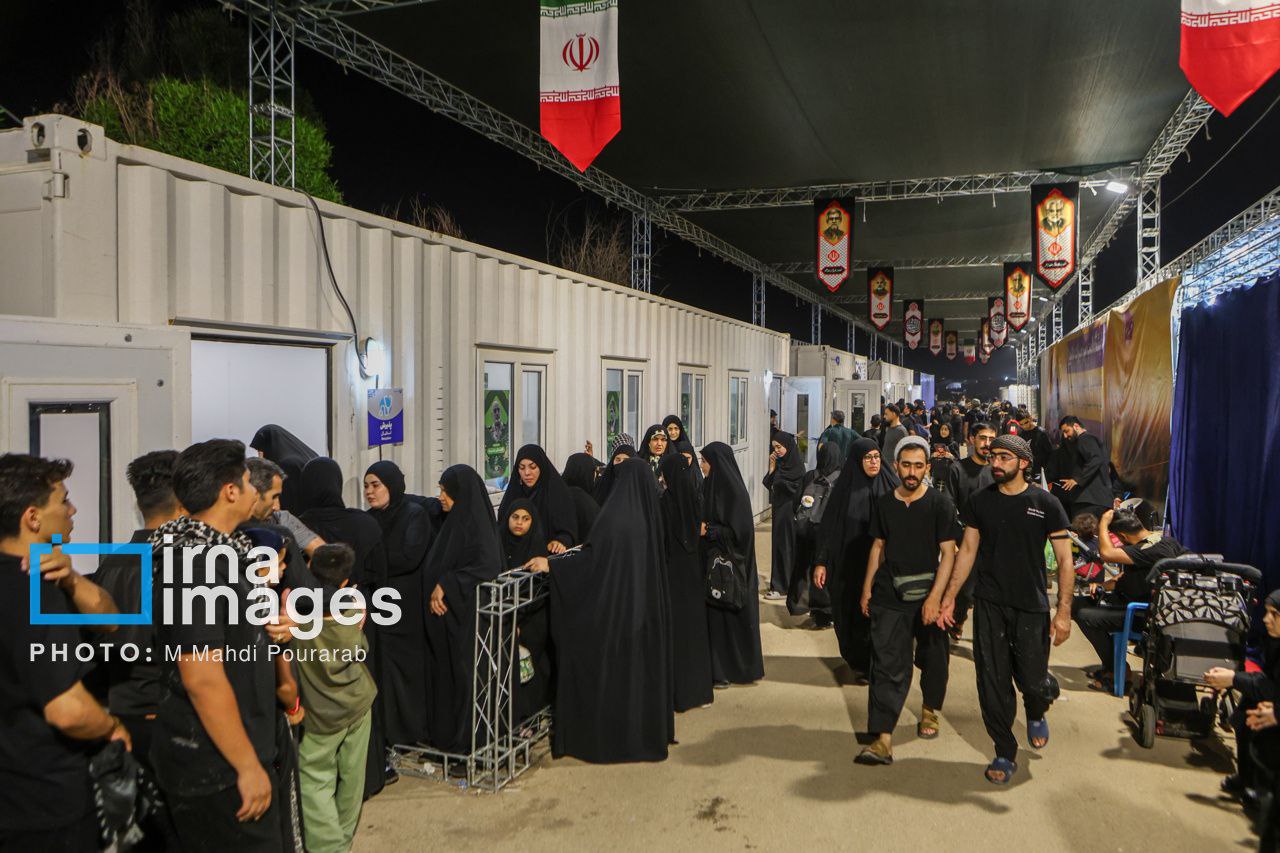 ​​​​​​​خدمات رسانی بیمارستان سیار برکت در مسیر پیاده روی اربعین 
