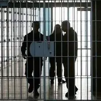 سرمقاله هم میهن/ زندانیان را آزاد نکنید