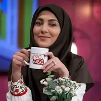 چهره ها/ عکس دسته جمعی ژیلا صادقی و جمعی از بلاگرهای اینستاگرامی در بین‌الحرمین!