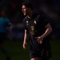 جنگ ولاهوویچ با یووه؛ می‌مانم و پول می‌گیرم!