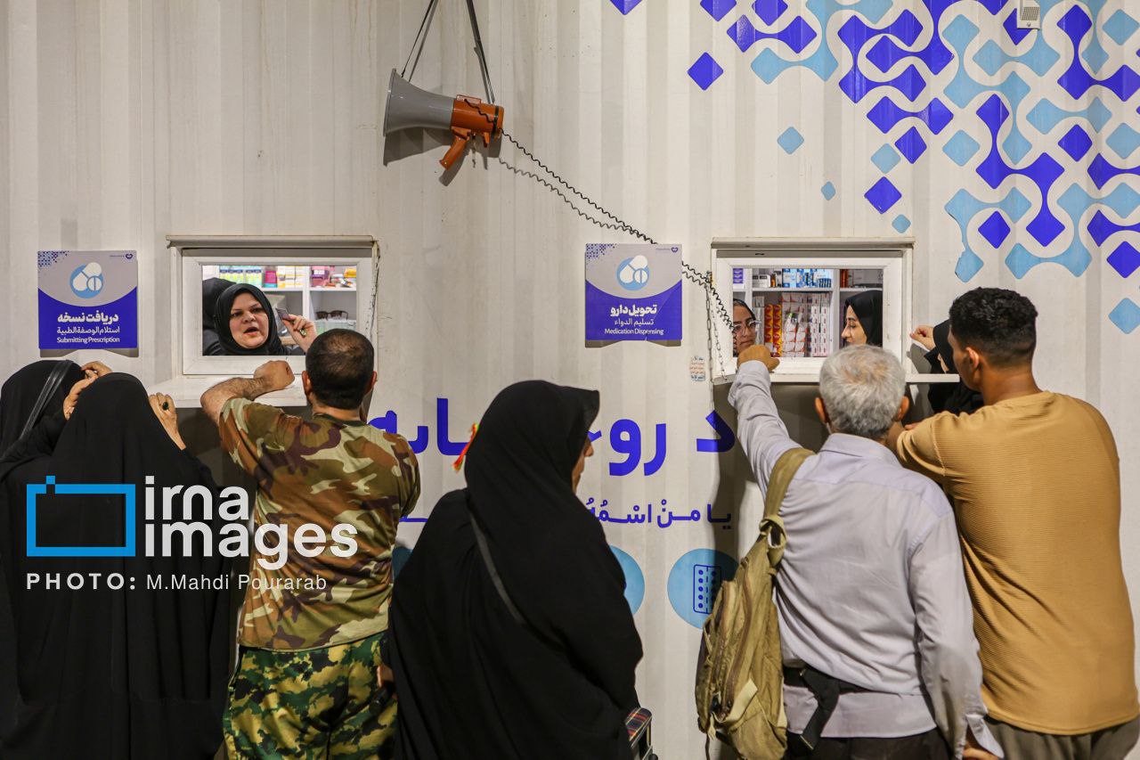 ​​​​​​​خدمات رسانی بیمارستان سیار برکت در مسیر پیاده روی اربعین 