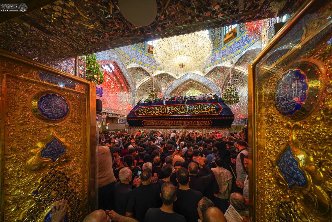عکس/ حرم مطهر علوی مملو از زائران اربعینی 