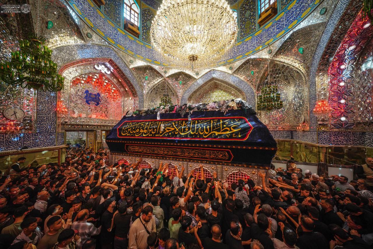 عکس/ حرم مطهر علوی مملو از زائران اربعینی 