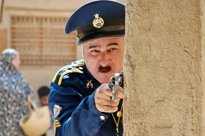 فکر و خیالات ذهن پرویز و مخشوش کرده!