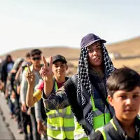 حرکت ۱۰۰ کاروان زائران پیاده به سوی مشهد آغاز شد