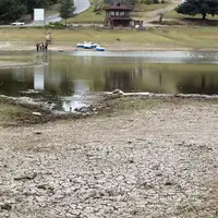 کاهش بارش‌ و آبیاری شالیزارها دریاچه سقالکسار رشت را موقتی خشکاند!