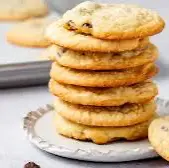 شیرینی کشمشی یکی از محبوب ترین و نوستالژی ترین شیرینی ها