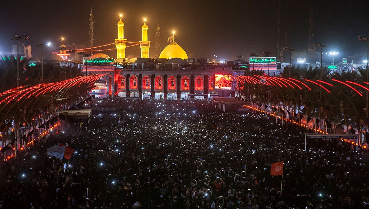 تصاویری از عزاداری و ازدحام پرشور زائرین کربلا در شب اربعین
