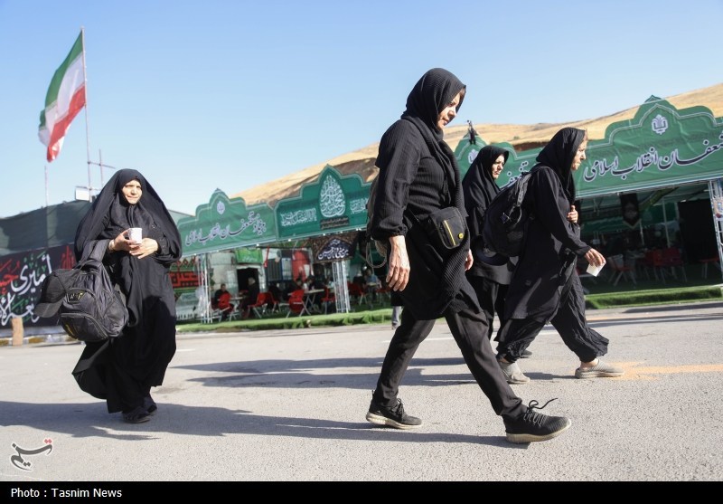عبور زائران اربعین حسینی از مرز تمرچین