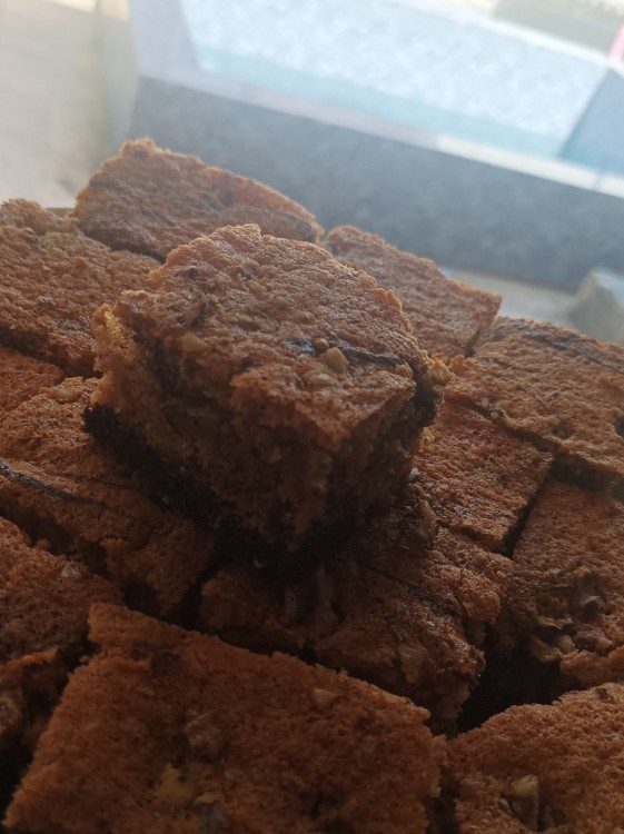 از شما/کیک شکلات و گردو