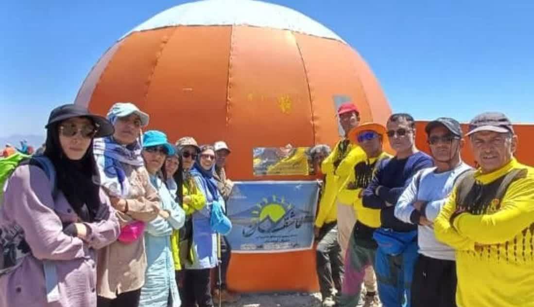  پیمایش کوهنوردان آران و بیدگلی در رشته کوه‌های البرز