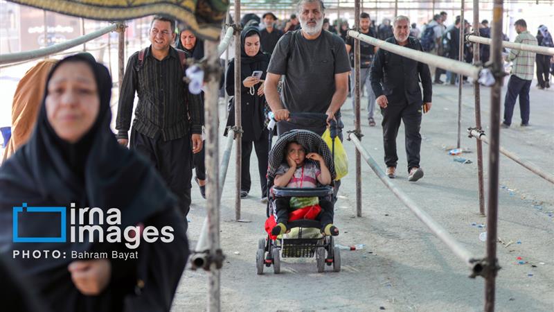 سردار رادان در مرز مهران: ۷۵ درصد زائران اربعین به کشور بازگشته‌اند
