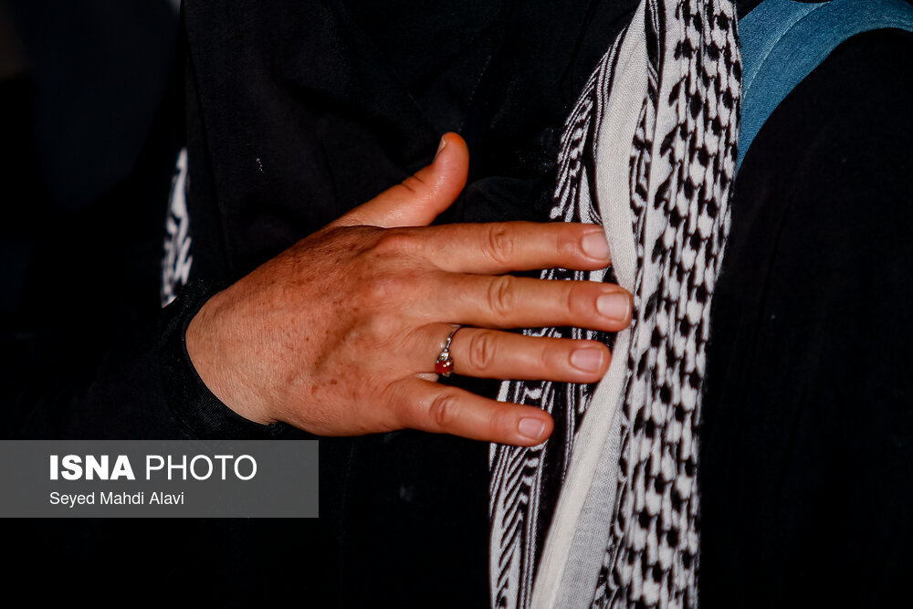عمود سلام کربلا؛ ایستگاه عشق و ادای ادب