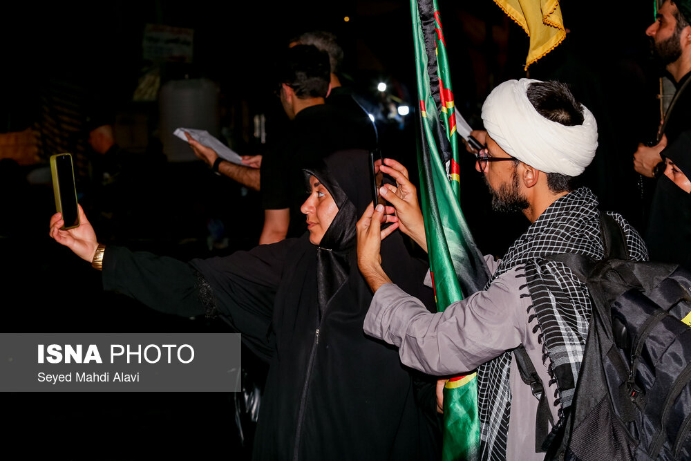 عمود سلام کربلا؛ ایستگاه عشق و ادای ادب