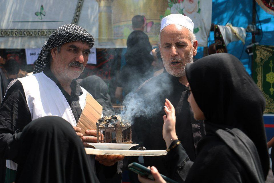 عکس/ مراسم پیاده روی جاماندگان اربعین در مشهد 