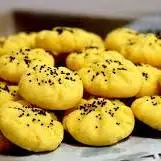 این شیرینی با آرد در عرض 15 دقیقه آماده است