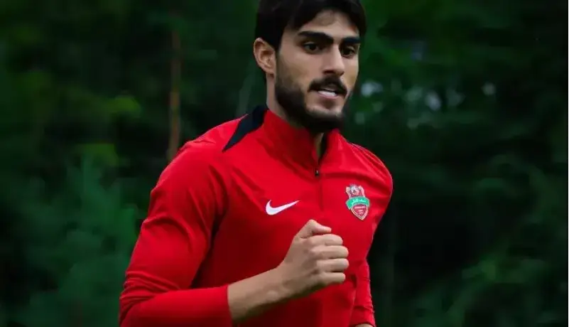 فرار رضا غندی پور از نیمکت شباب الاهلی