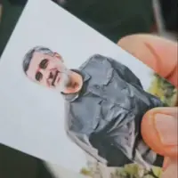 واکنش زائران اربعین به عکس سردار شهید حاجی‌زاده