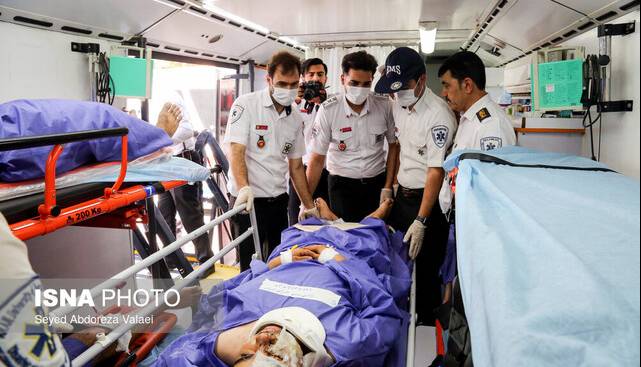 مصدوم شدن ۱۱ زائر در یک سانحه ترافیکی در محور خرمشهر - اهواز
