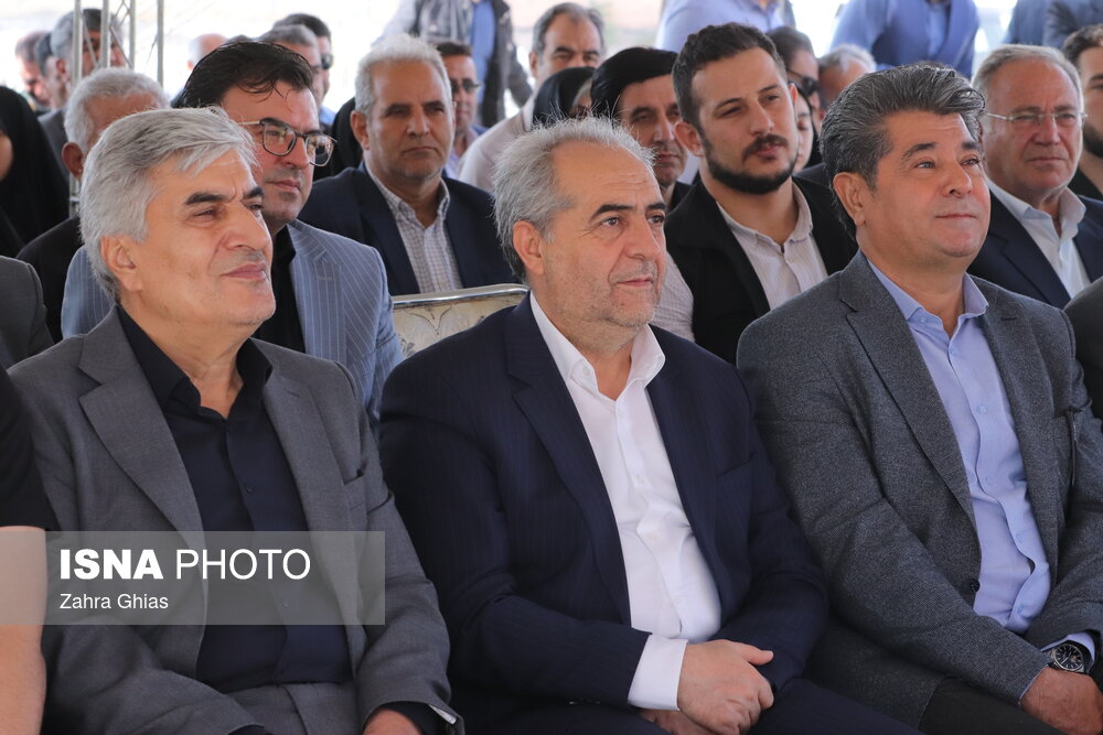آئین کلنگ‌زنی همزمان 5 مدرسه در تبریز