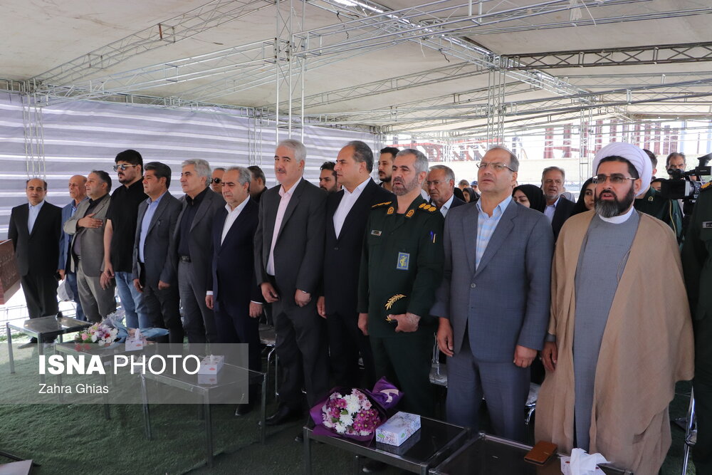آئین کلنگ‌زنی همزمان 5 مدرسه در تبریز