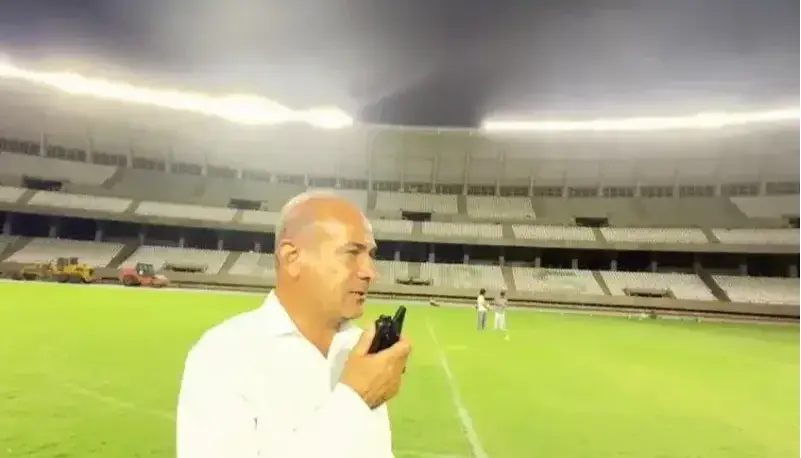 ورزشگاه پارس در مانور پروژکتور!