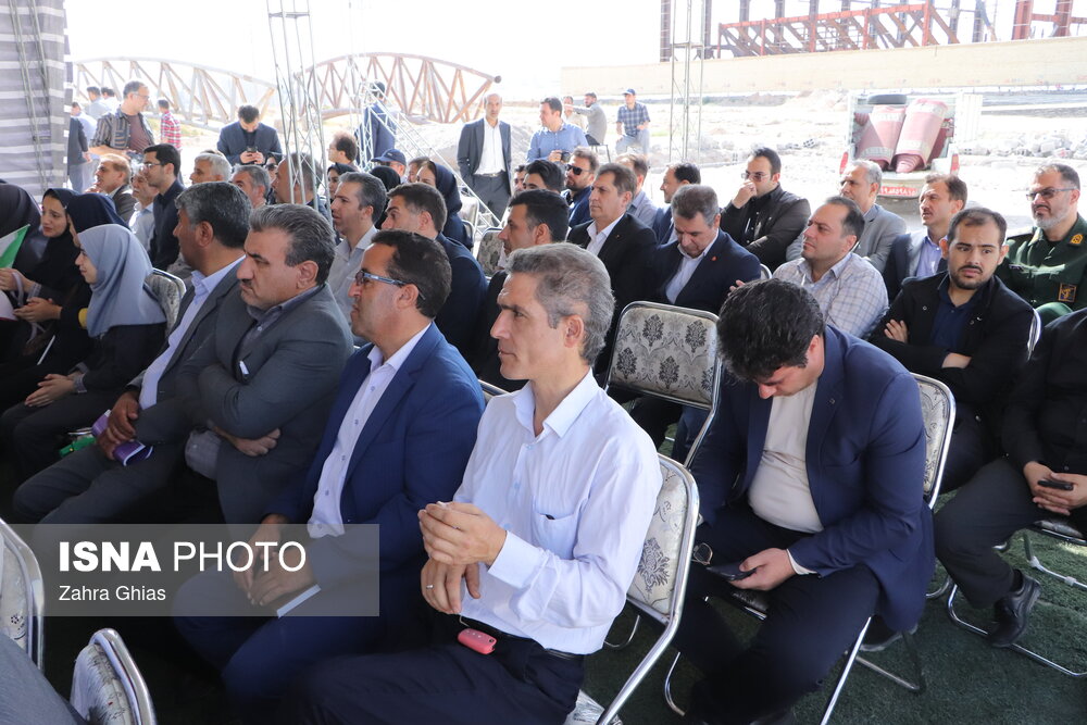 آئین کلنگ‌زنی همزمان 5 مدرسه در تبریز