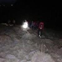 نجات ۲ کوهنورد گرفتار در صخره‌های روستای میر طالقان