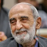 پیشنهاد شریعتمداری به پزشکیان: از لاریجانی در جمع مشاوران خود استفاده کنید