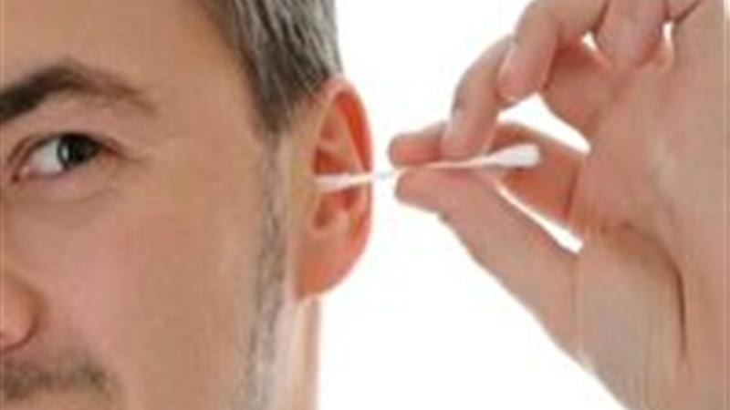 روش تمیز کردن جرم گوش