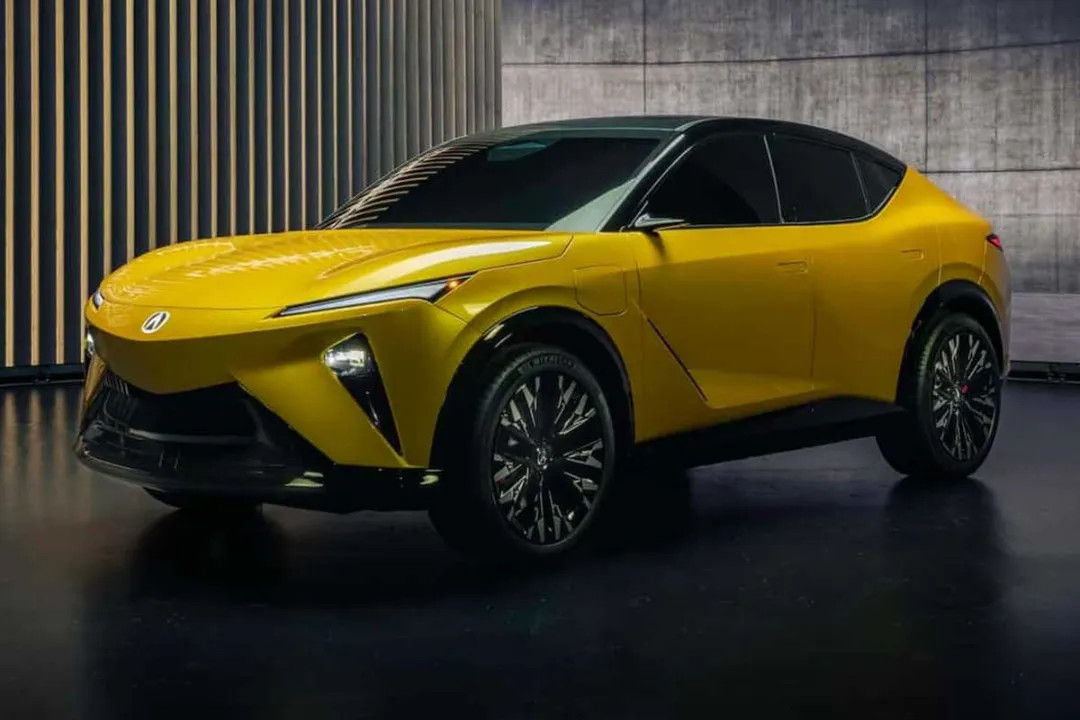 معرفی آکورا RSX، پیش‌نمایش شاسی‌بلند برقی با طراحی جذاب